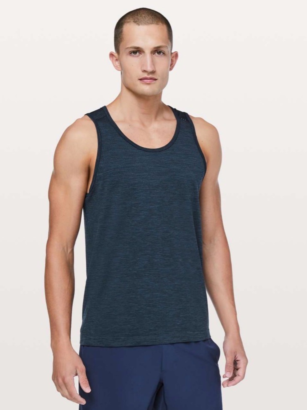 Lululemon Men Metal Vent Tech Seamless Workout Tank Size Medium in Blue Gym Yoga
